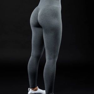 ALPHALETE | Titanium Amplify Leggings